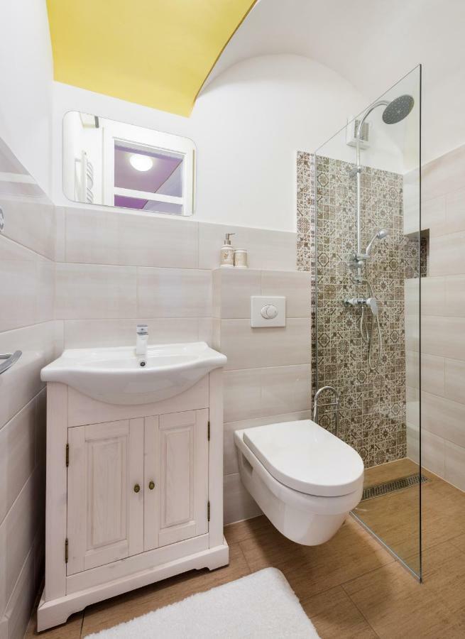 Codelli Deluxe City Centre Apartments Lubiana Esterno foto
