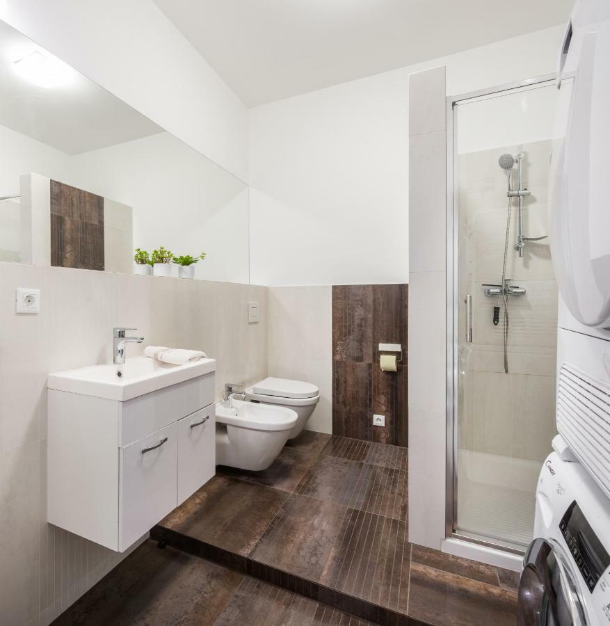 Codelli Deluxe City Centre Apartments Lubiana Esterno foto